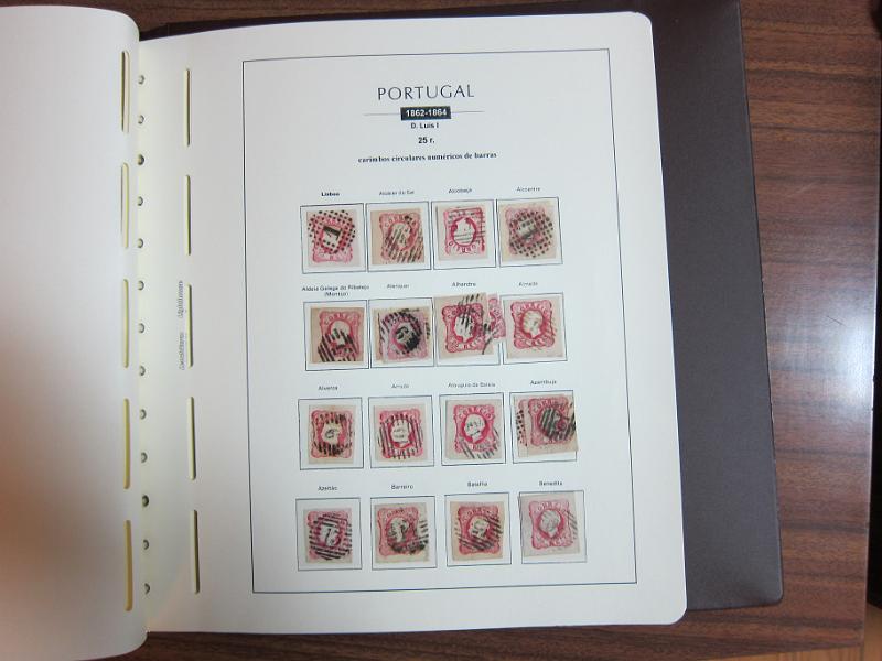 0015 (66).jpg -     Lote:    15      Marcofilia      Lotes Especiais       Descrição:      Portugal.   Colecção especializada de marcas numéricas das 1.ª e 2.ª reformas em selos de 25 reis, desde D. Maria II até D. Luís I, de frente. Lote a ver.        Lote       Valor Base:     &euro; 1.500,00     Valor Venda:     &euro; 3.000,00     